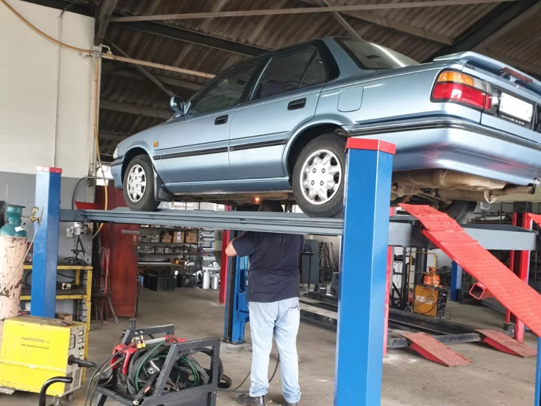 Dans exhaust 3 768x576