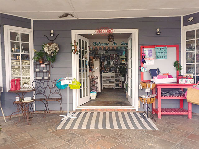 Periwinkle Crafters Paradise 02